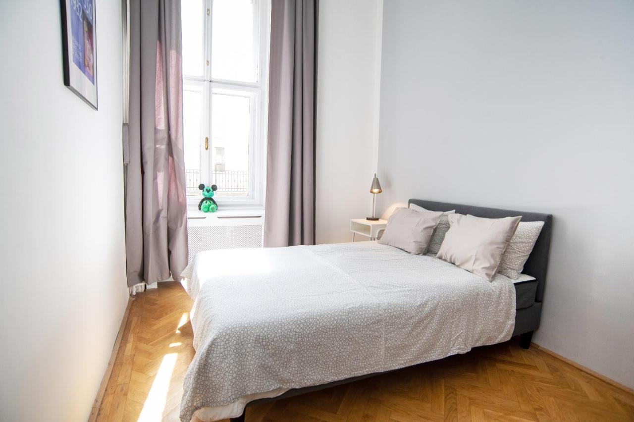 Charming Flat Close To Danube And 4-seasons *